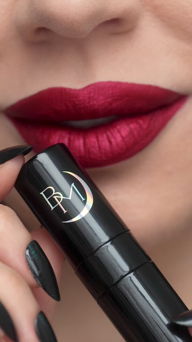 DEVILLE – Black Moon Cosmetics